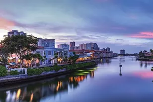 400 Park Shore Dr, Naples, FL 34103 - Photo 23