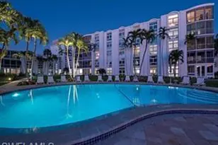 400 Park Shore Dr, Naples, FL 34103 - Photo 1