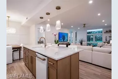 400 Park Shore Dr #102, Naples, FL 34103 - Photo 5