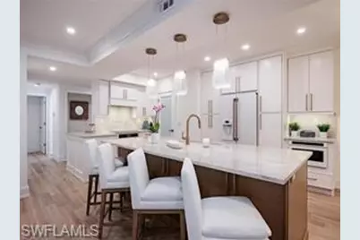 400 Park Shore Dr #102, Naples, FL 34103 - Photo 9