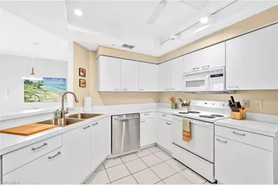 2864 Mizzen Way #Y106, Naples, FL 34109 - Photo 15
