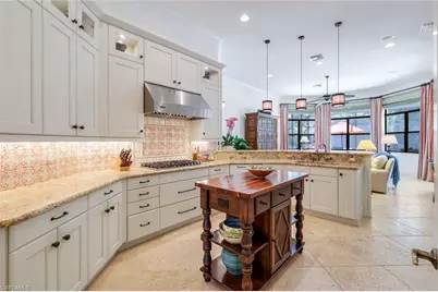 6477 Costa Cir, Naples, FL 34113 - Photo 17