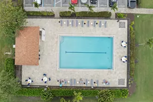 219 Fox Glen Dr, Naples, FL 34104 - Photo 13