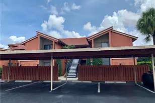 124 Cypress Way E, Naples, FL 34110 - Photo 1