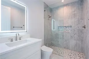 348 Seagull Ave, Naples, FL 34108 - Photo 27