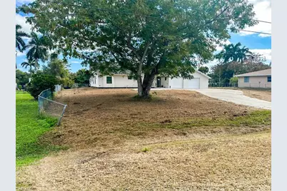 137 Meta St, Fort Myers, FL 33905 - Photo 3