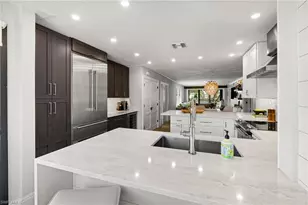 3135 Riviera Dr, Naples, FL 34103 - Photo 19