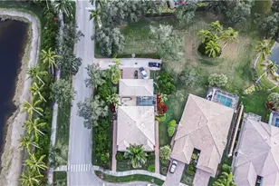 7201 Bellini Way, Naples, FL 34114 - Photo 35