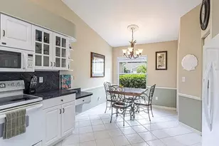 5595 Greenwood Cir, Naples, FL 34112 - Photo 21
