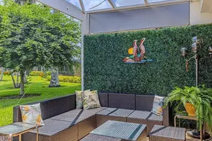 5595 Greenwood Cir, Naples, FL 34112 - Photo 3