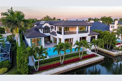 608 16th Ave S, Naples, FL 34102 - Photo 1