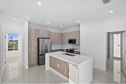 2814 NW 5th Ter, Cape Coral, FL 33993 - Photo 5