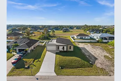 2814 NW 5th Ter, Cape Coral, FL 33993 - Photo 3