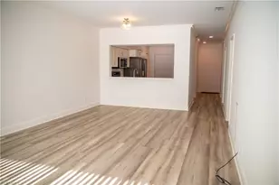 3235 Cypress Glen Way, Naples, FL 34109 - Photo 7