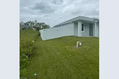742 Eisenhower Blvd, Lehigh Acres, FL 33974 - Photo 11
