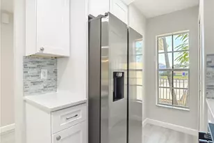 4906 Majorca Palms Dr, Fort Myers, FL 33905 - Photo 11