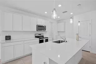 1654 Lake Jessup Cir, Cape Coral, FL 33909 - Photo 7