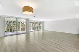 4401 Gulf Shore Blvd N, Naples, FL 34103 - Photo 3