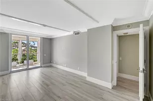 4401 Gulf Shore Blvd N, Naples, FL 34103 - Photo 13