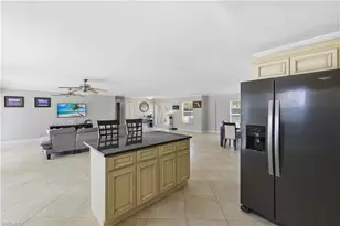 888 San Marcos Blvd, Naples, FL 34104 - Photo 9