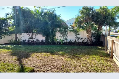 602 111th Ave N, Naples, FL 34108 - Photo 17