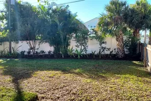 602 111th Ave N, Naples, FL 34108 - Photo 17