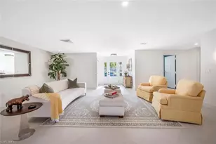 735 Parkview Ln, Naples, FL 34103 - Photo 7