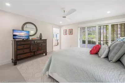 735 Parkview Ln, Naples, FL 34103 - Photo 19