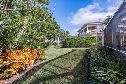 735 Parkview Ln, Naples, FL 34103 - Photo 29