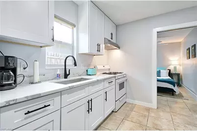 827 100th Ave N, Naples, FL 34108 - Photo 7