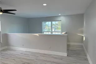 834 Gulf Pavilion Dr, Naples, FL 34108 - Photo 5