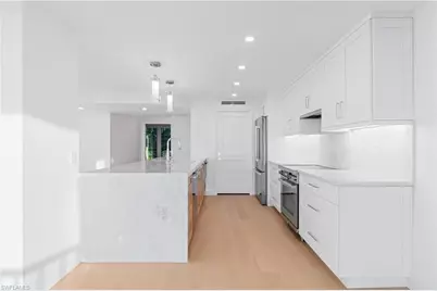 2388 Gulf Shore Blvd N #204, Naples, FL 34103 - Photo 9