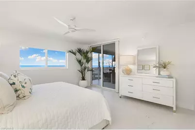 1919 Gulf Shore Blvd N #101, Naples, FL 34102 - Photo 15