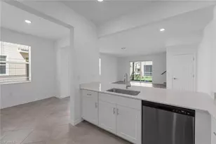 2856 Citrus St, Naples, FL 34120 - Photo 9