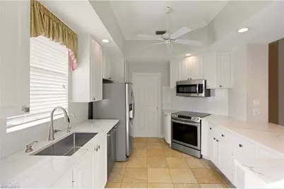 7704 Hernando Ct, Naples, FL 34114 - Photo 7