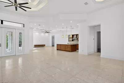 14668 Beaufort Cir, Naples, FL 34119 - Photo 9