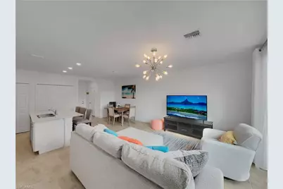 14087 Oviedo Pl, Fort Myers, FL 33905 - Photo 9