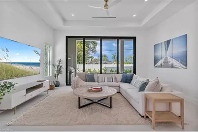 803 96th Ave N, Naples, FL 34108 - Photo 5