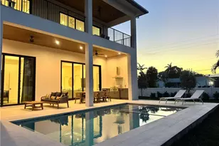 803 96th Ave N, Naples, FL 34108 - Photo 3