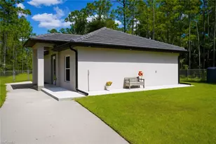 3068 2nd St NW, Naples, FL 34120 - Photo 29