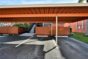 114 Cypress Way E, Naples, FL 34110 - Photo 25