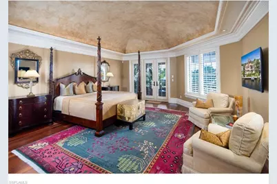 1979 4th St S, Naples, FL 34102 - Photo 11