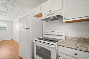 3215 Jeffcott St, Fort Myers, FL 33916 - Photo 5