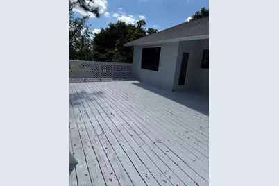 8198 Lark Ln, Fort Myers, FL 33967 - Photo 23