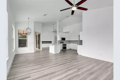 8983 Mustang Island Cir, Naples, FL 34113 - Photo 21