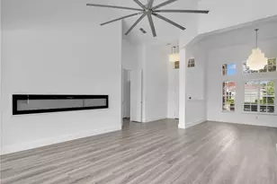 8983 Mustang Island Cir, Naples, FL 34113 - Photo 15