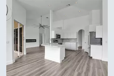 8983 Mustang Island Cir, Naples, FL 34113 - Photo 25