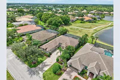 8983 Mustang Island Cir, Naples, FL 34113 - Photo 5