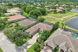 8983 Mustang Island Cir, Naples, FL 34113 - Photo 5