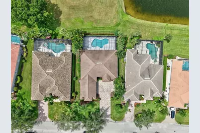 8983 Mustang Island Cir, Naples, FL 34113 - Photo 7